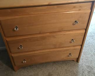 CHILDCRAFT CHANGING TABLE