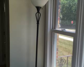 IRON FLOOR LAMP