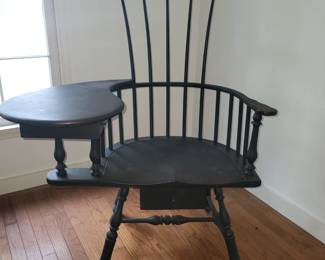 wonderful reproduction quality Bow Back Windsor writers Chair