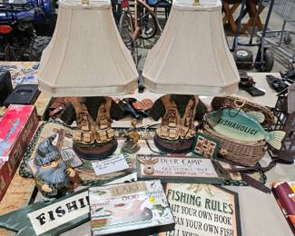 FISHING LAMPS / DECOR