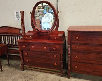 VINTAGE CHERRY BEDROOM SUITE