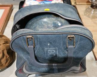 BOWLING BALL / BAG