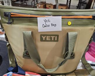 YETI COOLER BAG