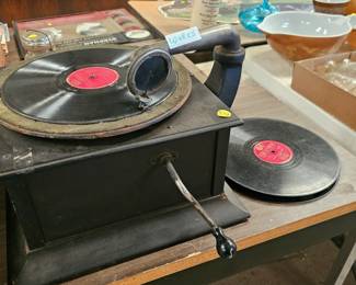RECORD PLAYER