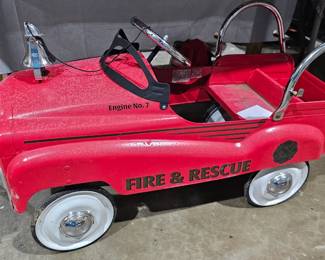 PEDAL FIRE TRUCK CAR