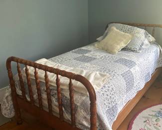 Jenny Lind Twin Bed