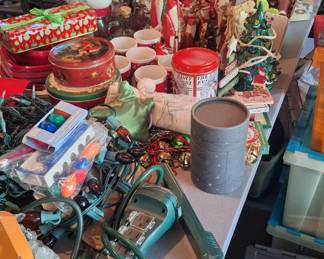 Christmas Garage Holiday Extension Cord