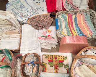 Linens. Vintage & Antique
