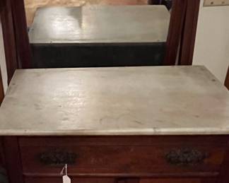 Antique wash stand w/ mirror
