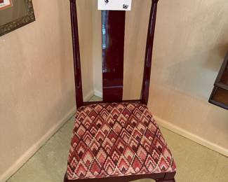 PAIR OF CHAIRS