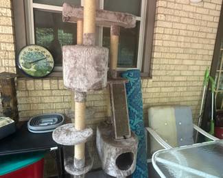 Large cat tree