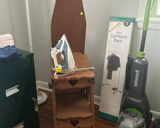 Folding iron board