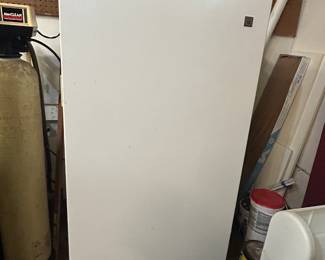 Upright freezer