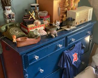 Antiques & Collectibles