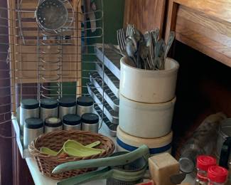 Antique & Vintage Kitchenware