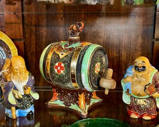 Morlyama Mori-Machi Porcelain Sake Decanter Barrel, Vintage Asian Figurines