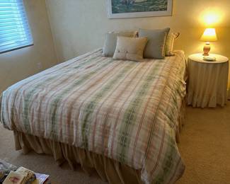 Bed, Bedding, Side Table, Lamp