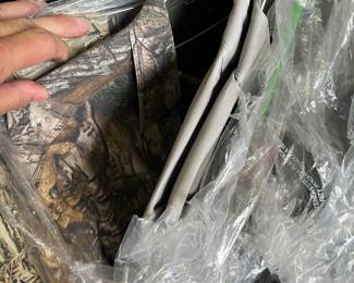 MORE CAMO
