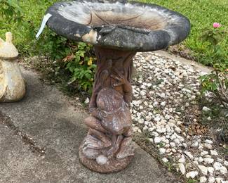 FROG BIRDBATH
