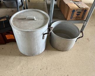 LARGE STOCK POTS