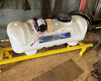 MASTER MFG. SPRAY TANK