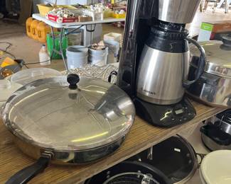 NICE CUISINART COFFEE MAKER