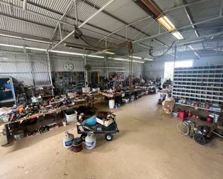 HUUUUGE!! THIS PLACE IS LOADED.