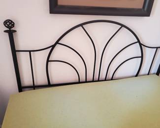 blk iron king headboard