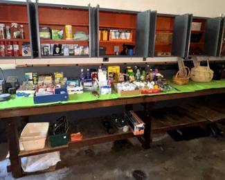 Tools, cleaning products, vases and baskets.