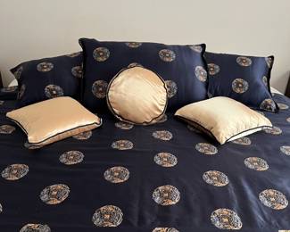 Vintage Silk Duvet in Navy -Queen Bedding with Chinese Medallions Three Pillow Shams, Three Gold Decorative Pillows