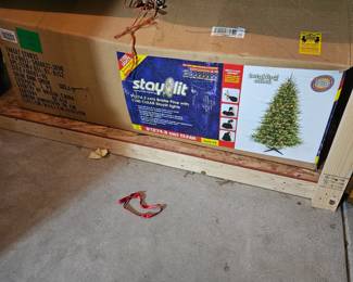 Nine Foot Pre-Lit Christmas Tree in Original Box - Used