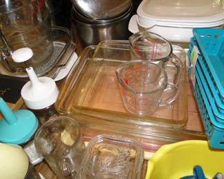 Pyrex measuring cups, and baking dishes too