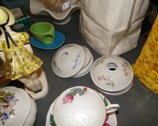 These porcelain candle wax drip stops are amazing, and a very large and complete set too