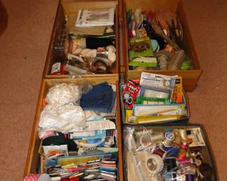More sewing notions, fill a bag will be your best value