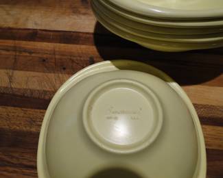 Melamine dishes