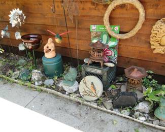 Never a better display of all thing yard decor