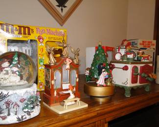 Vintage music boxes