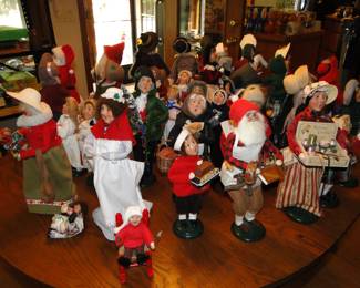 Byers Choice Carolers, this is going to be 1 of 4
