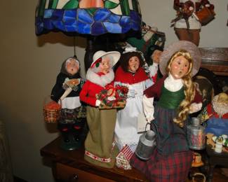 Byer's Choice Carolers