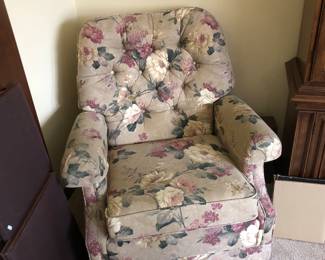 Quality floral chair, very clean.