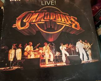 Commodores LP Live