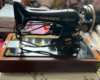 Singer sewing machine with case 221 style
