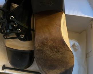 Vintage two tone shoes black and white