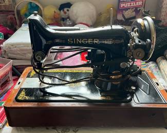 Singer sewing machine with case 221 style
