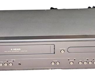 Magnovox VCRDVD Player