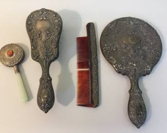 Antique vanity set $75
