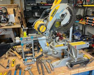 Dewalt miter saw