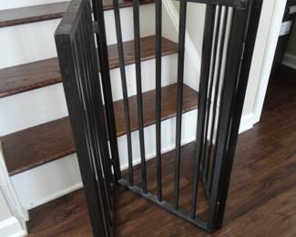 Standing Door Gate