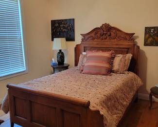 Another queen size bed