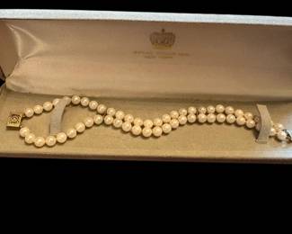 Pearl Bracelet Marked 14K Gold On Clasp